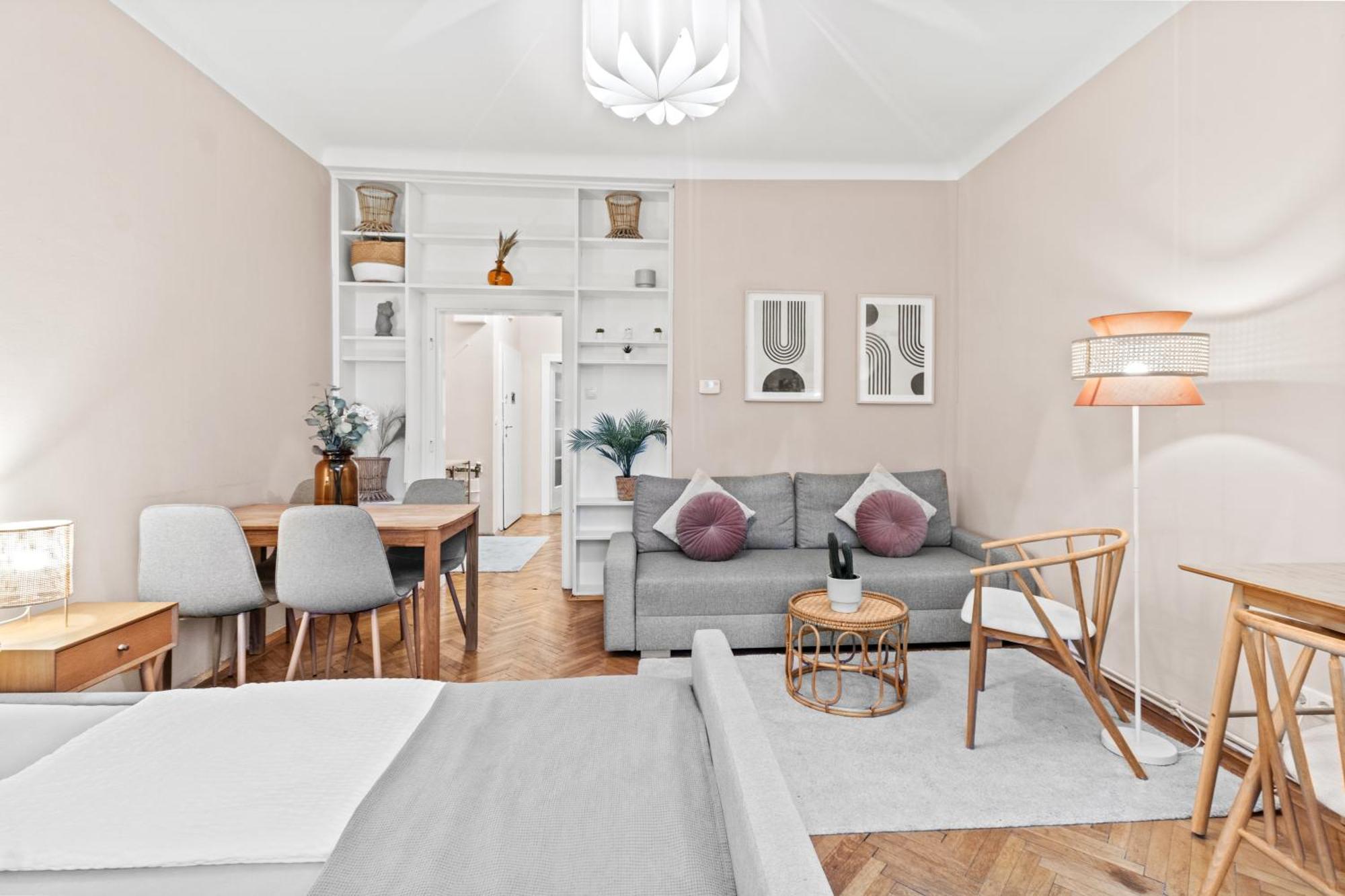 Modern Apartment, 3 Min To "U3 Neubaugasse" Vienna Esterno foto